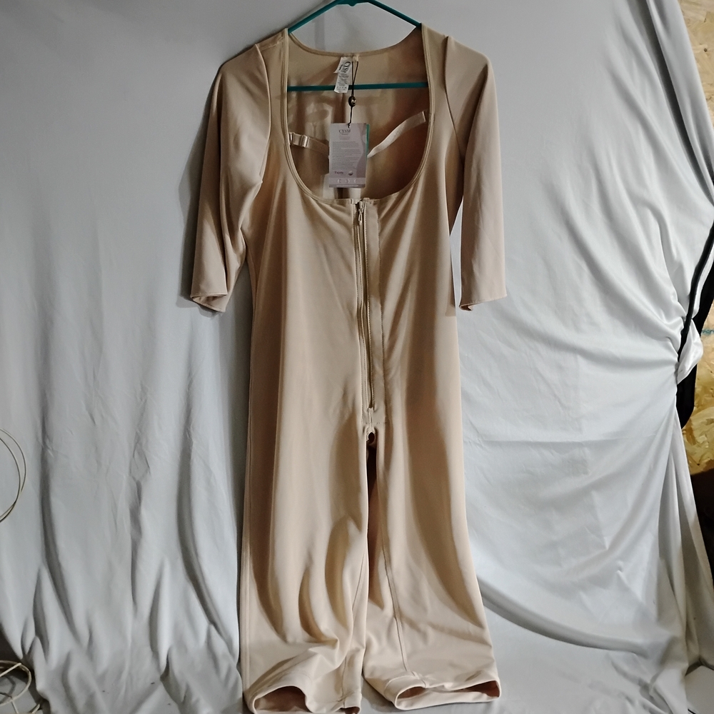 CYSM Shapers full body shaper Style 295 Lote 6176 Size 2XL